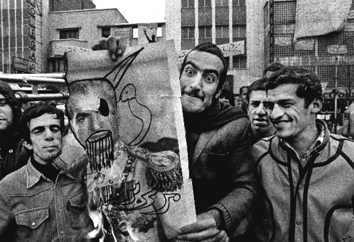 teheran-1979_02_01 Manifestation contre contre la dictature du Shah., 1979