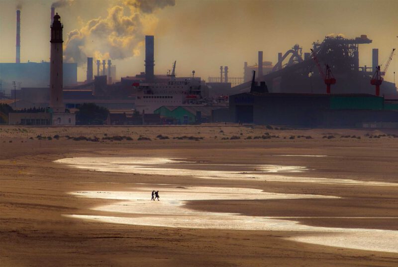 © Pierre Moreau - Face à l’horizon avec des poèmes d'Isabelle Bielecki
