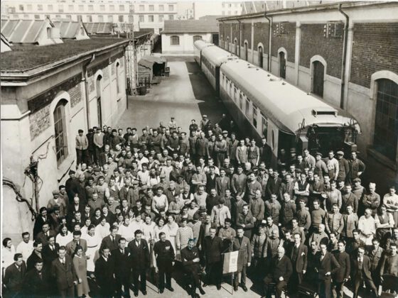 L’ensemble du personnel des ateliers de Milan-Greco (Italie). Cozza, 1933