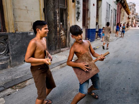 © STEVE McCURRY - ENFANTS DU MONDE